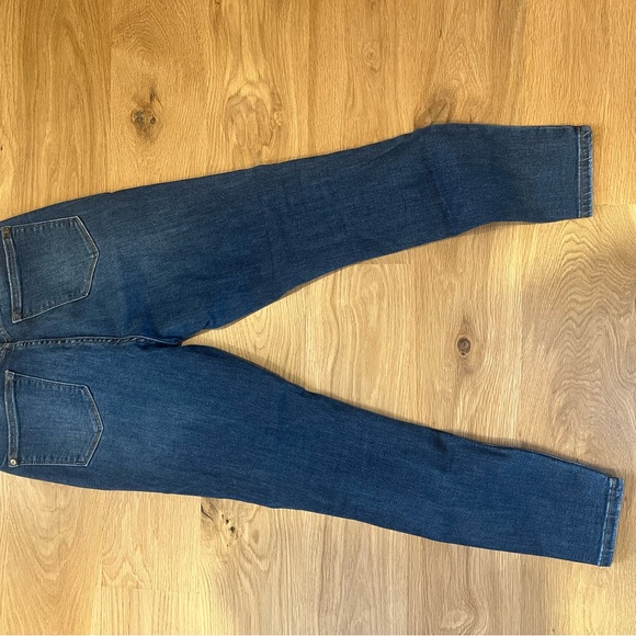 Judy Blue Mid Wash Skinny Fit Size 28 - Picture 4 of 4